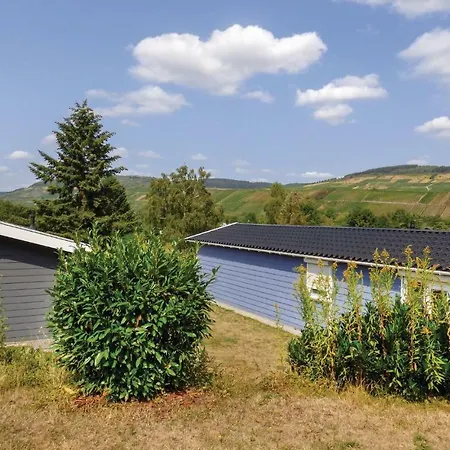 2 Bedroom Nice In An Der Mosel *