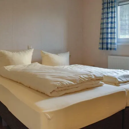 2 Bedroom Nice In An Der Mosel * Riol